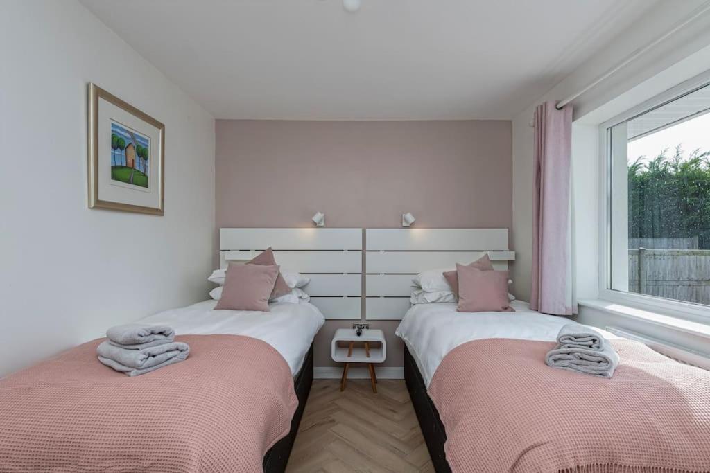 Family-Friendly Retreat Between Beach & Mountains Tremadog المظهر الخارجي الصورة