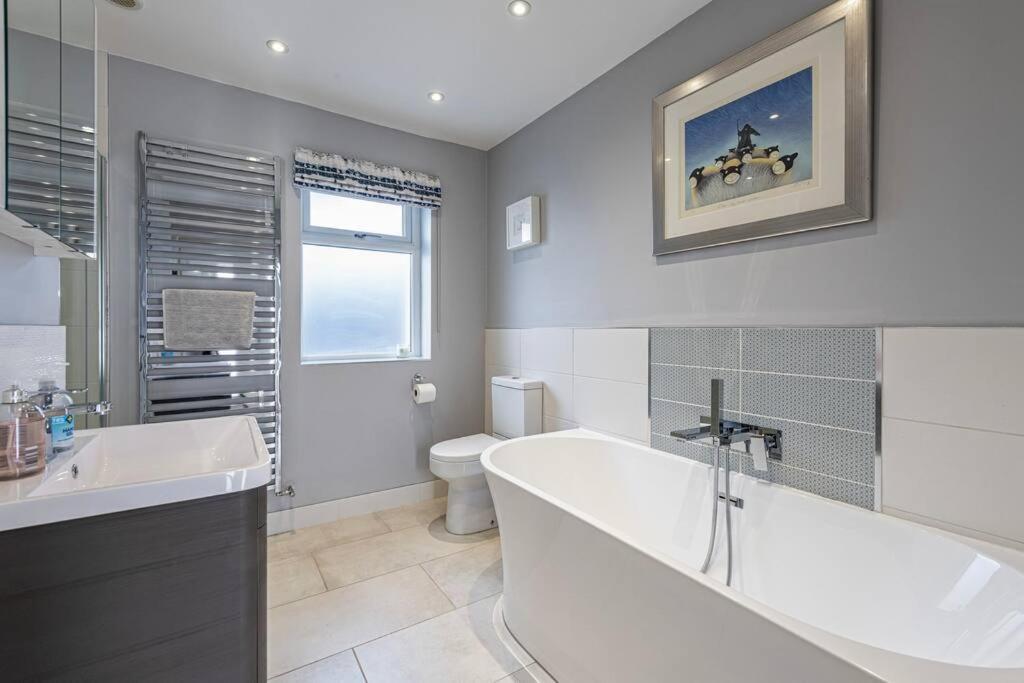 Family-Friendly Retreat Between Beach & Mountains Tremadog المظهر الخارجي الصورة